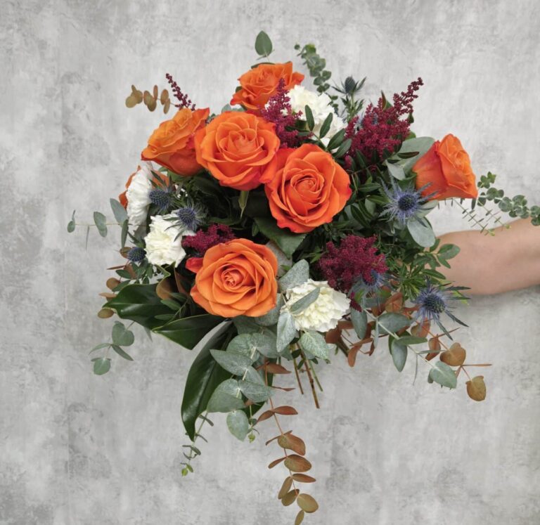 Ramo Rosas Naranjas y Astilbe